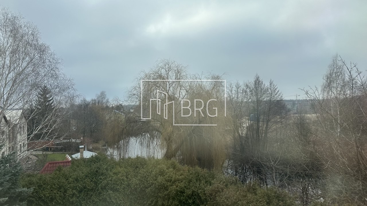 Дом 350м КГ Мистецтво с выходом к озеру. Київська обл