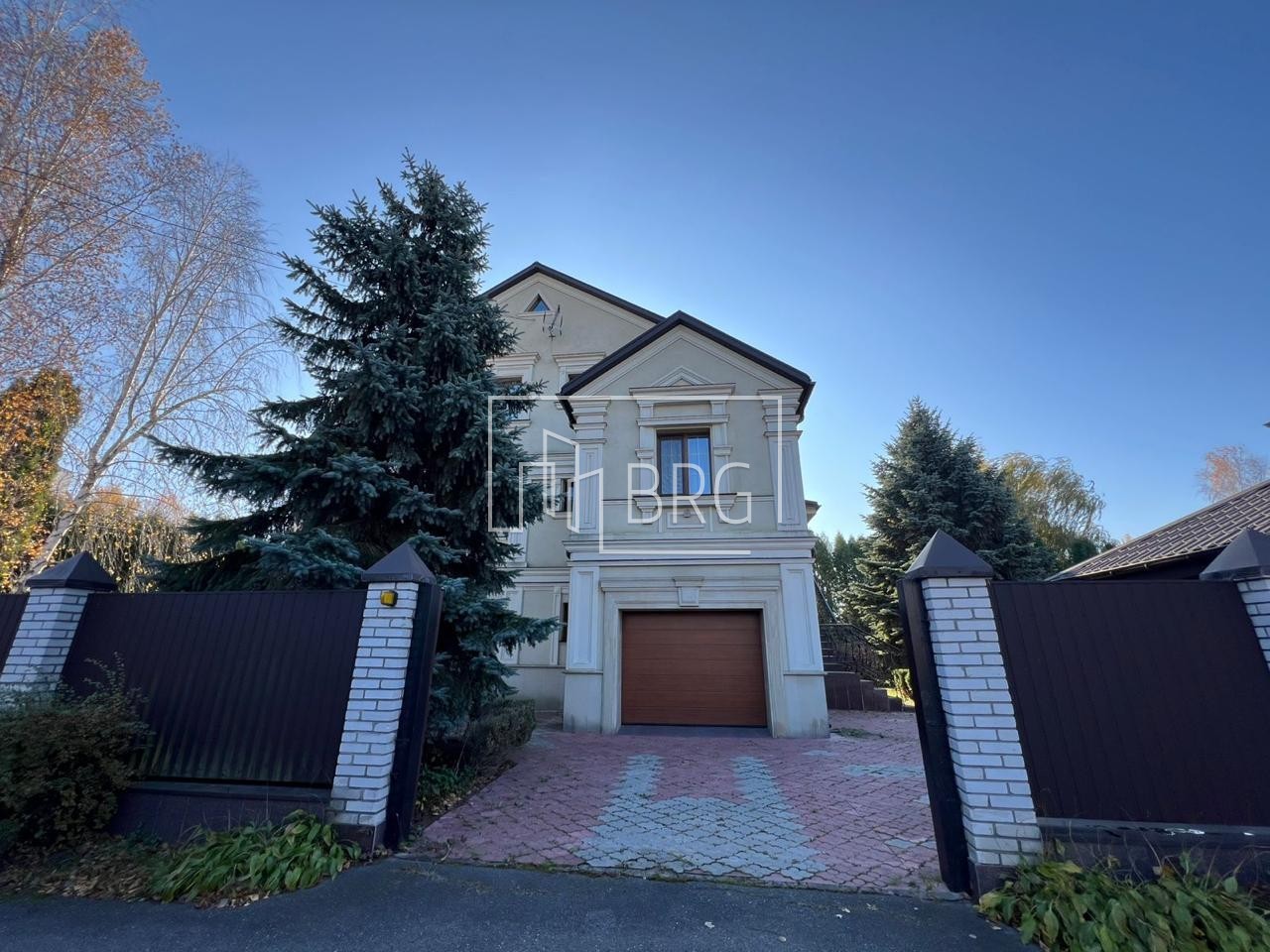 Дом 490м КГ Золотые ворота с выходом на Козинку. Київська обл