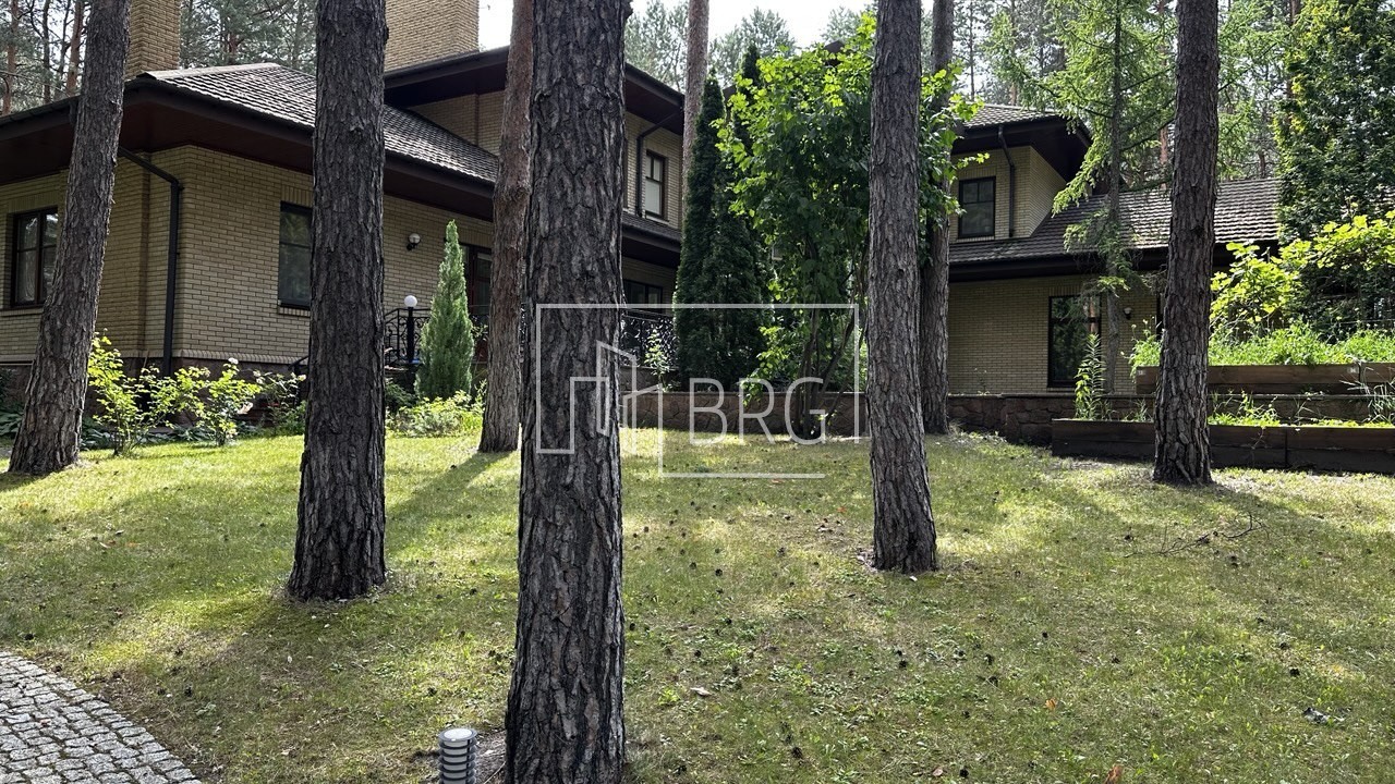 Особняк 700м с бассейном в сосновом лесу КГ Сосновый бор. Київська обл
