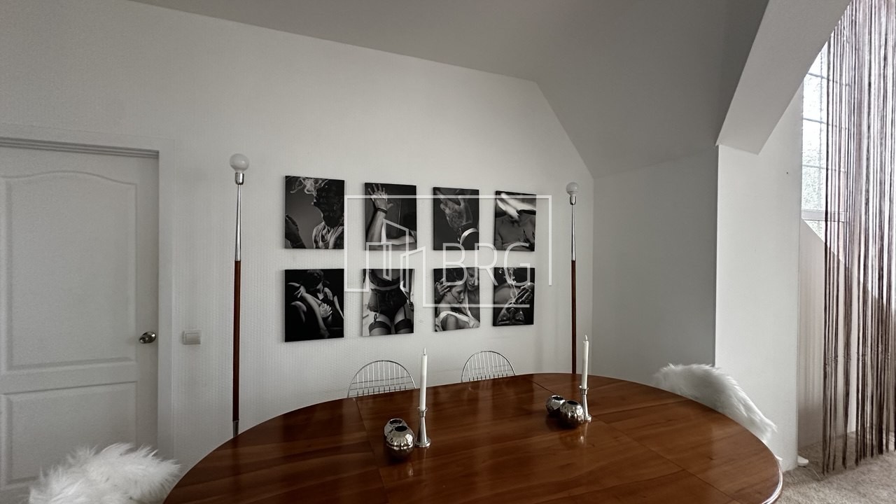 Дом 900м в Викторианском стиле Ходосеевка. Київська обл