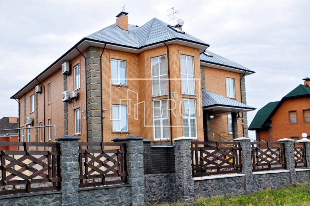 Дом КГ Конык 970м Голосеевский р-н. Киев