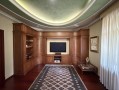Дом с калиткой в Ботанический сад Мичурина . Киев