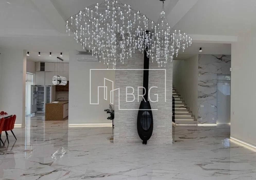 Новый дом с бассейном 360м КГ Монтана вилладж Козин. Київська обл