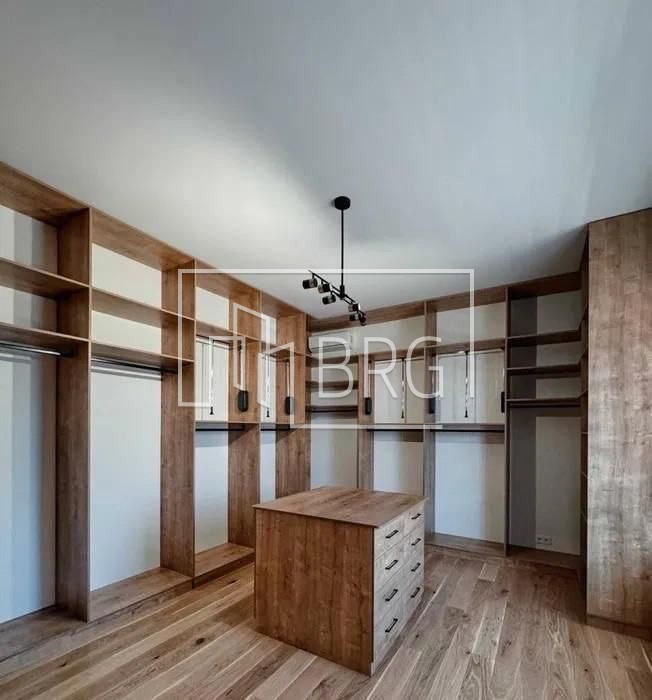 Новый дом с бассейном 360м КГ Монтана вилладж Козин. Київська обл