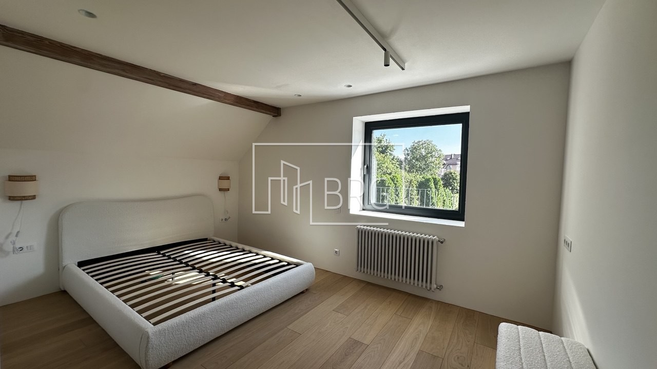 Новый современный дом 330м с бассейном КГ Золотые ворота. Київська обл