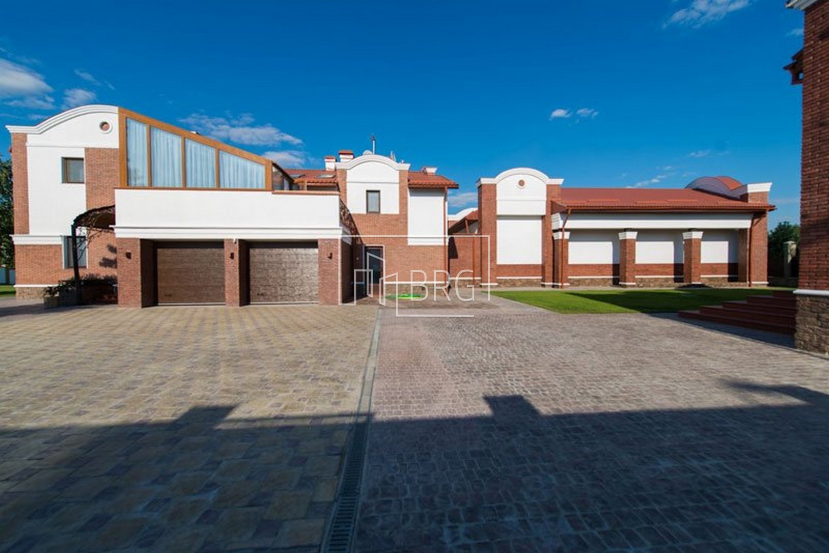 Дом КГ Днипрова хвыля 815м с выходом на Днепр. Київська обл