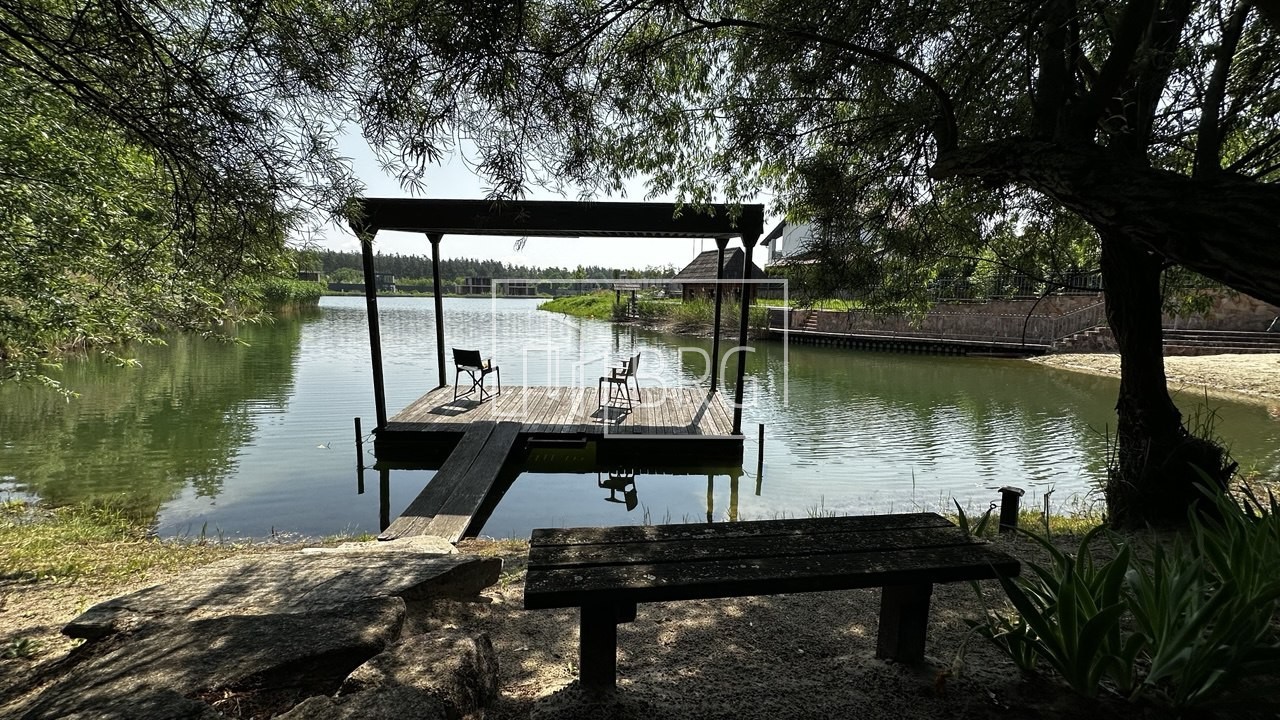 Дом 532м с выходом на озеро КГ Авгур. Київська обл