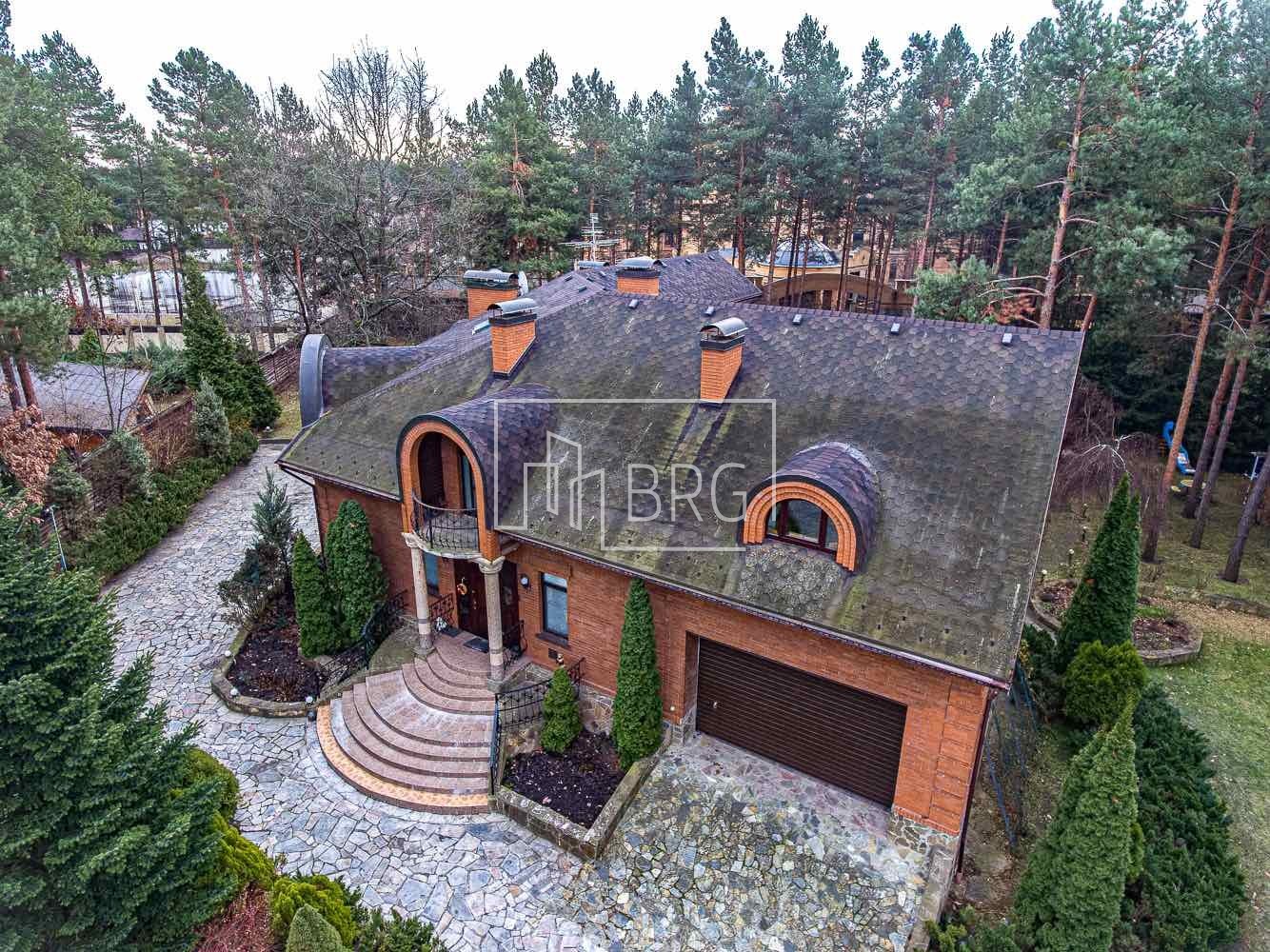 Дом 700м в сосновом лесу Пятихатки Козин. Київська обл