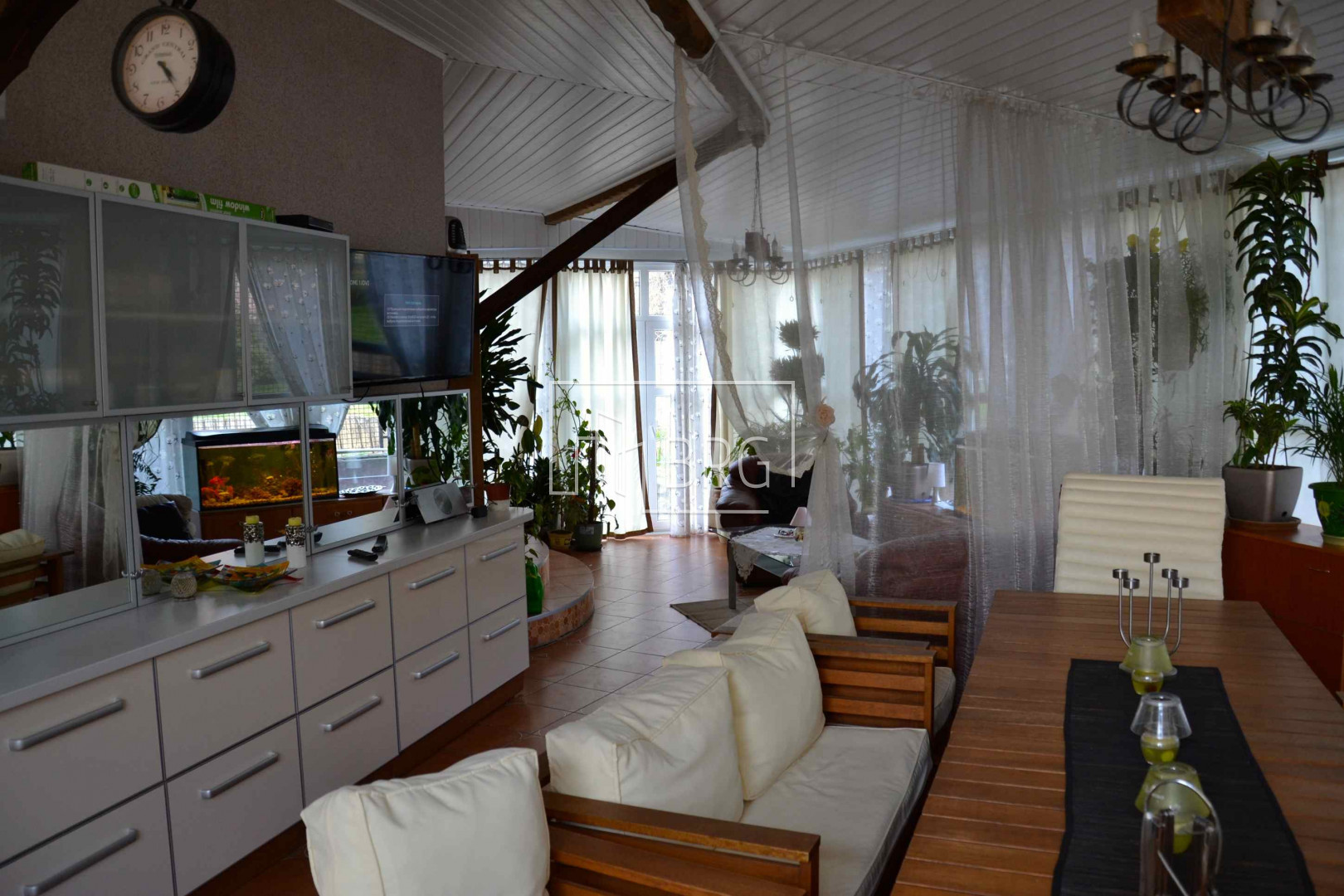 Дом 750м в центре Киева на Печерске. Киев