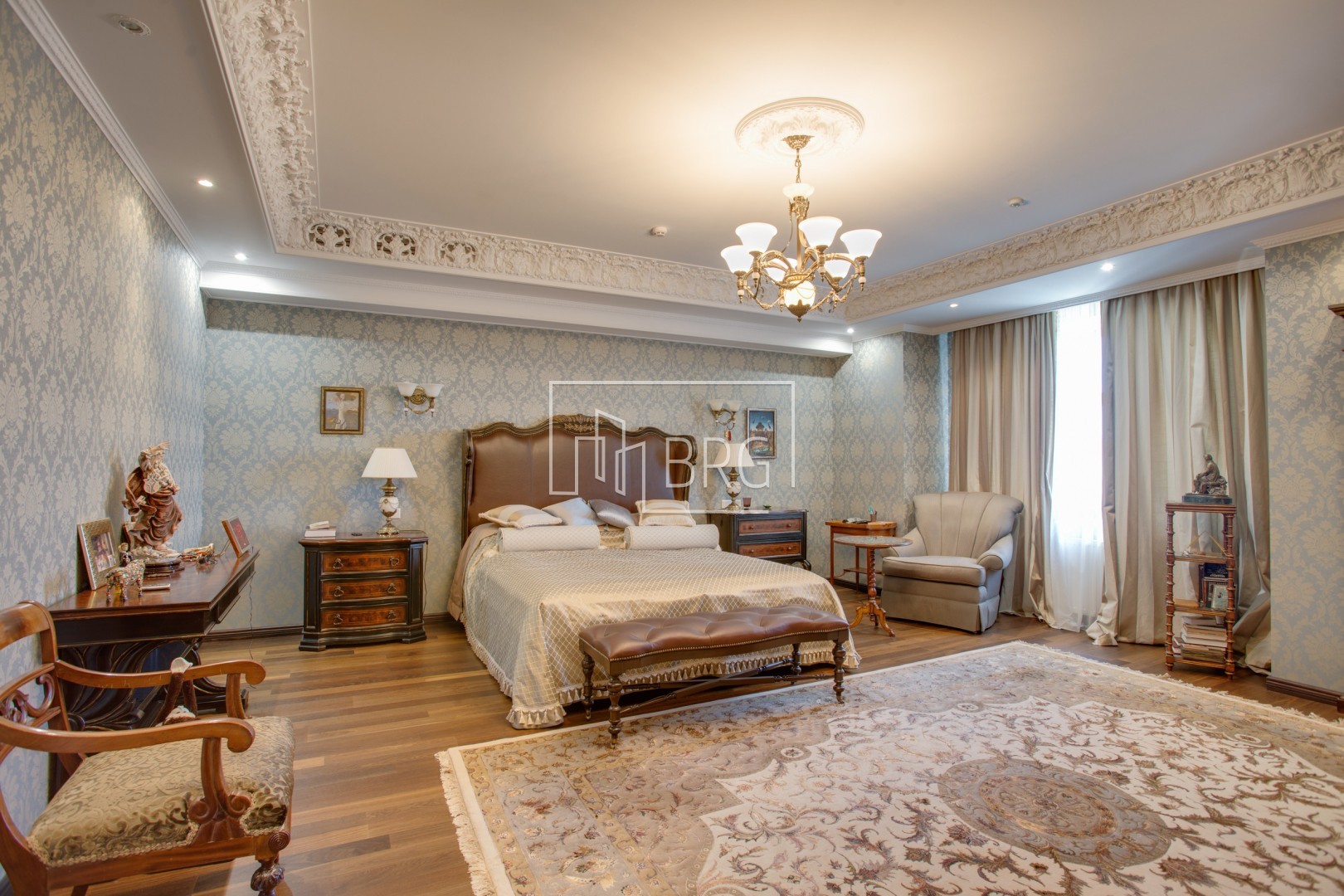 Особняк 1400м на Печерске центр Киева. Киев