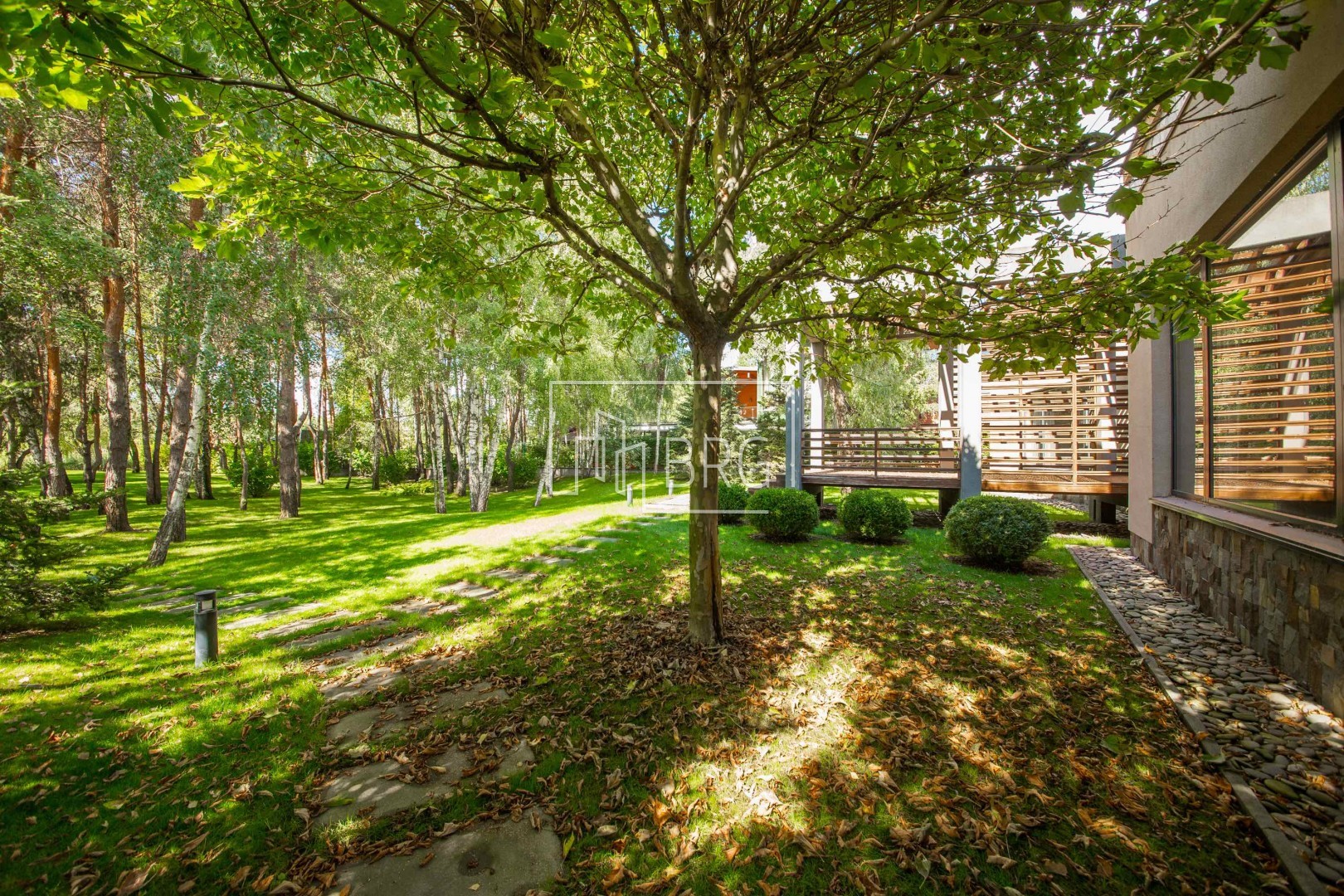 Дом 420м выход на Козинку Конча-Заспа. Київська обл