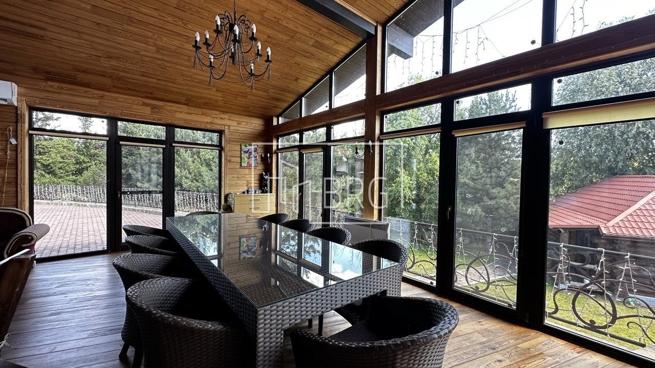 Дом КГ Днипрова хвыля 815м с выходом на Днепр. Київська обл